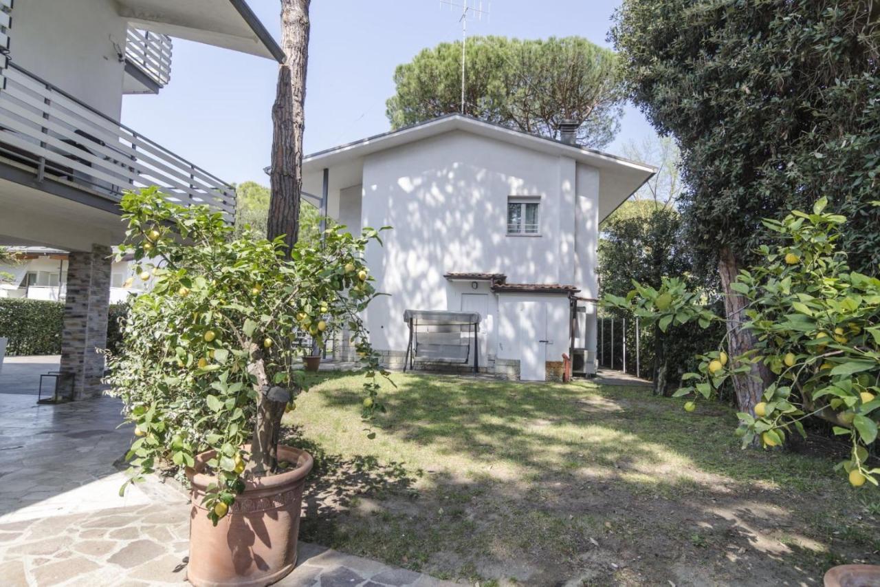 Appartamenti Federica Milano Marittima Exterior foto