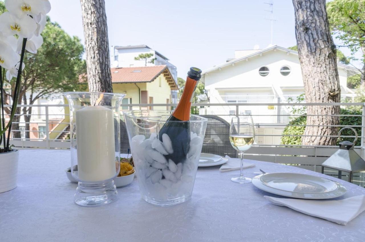 Appartamenti Federica Milano Marittima Exterior foto