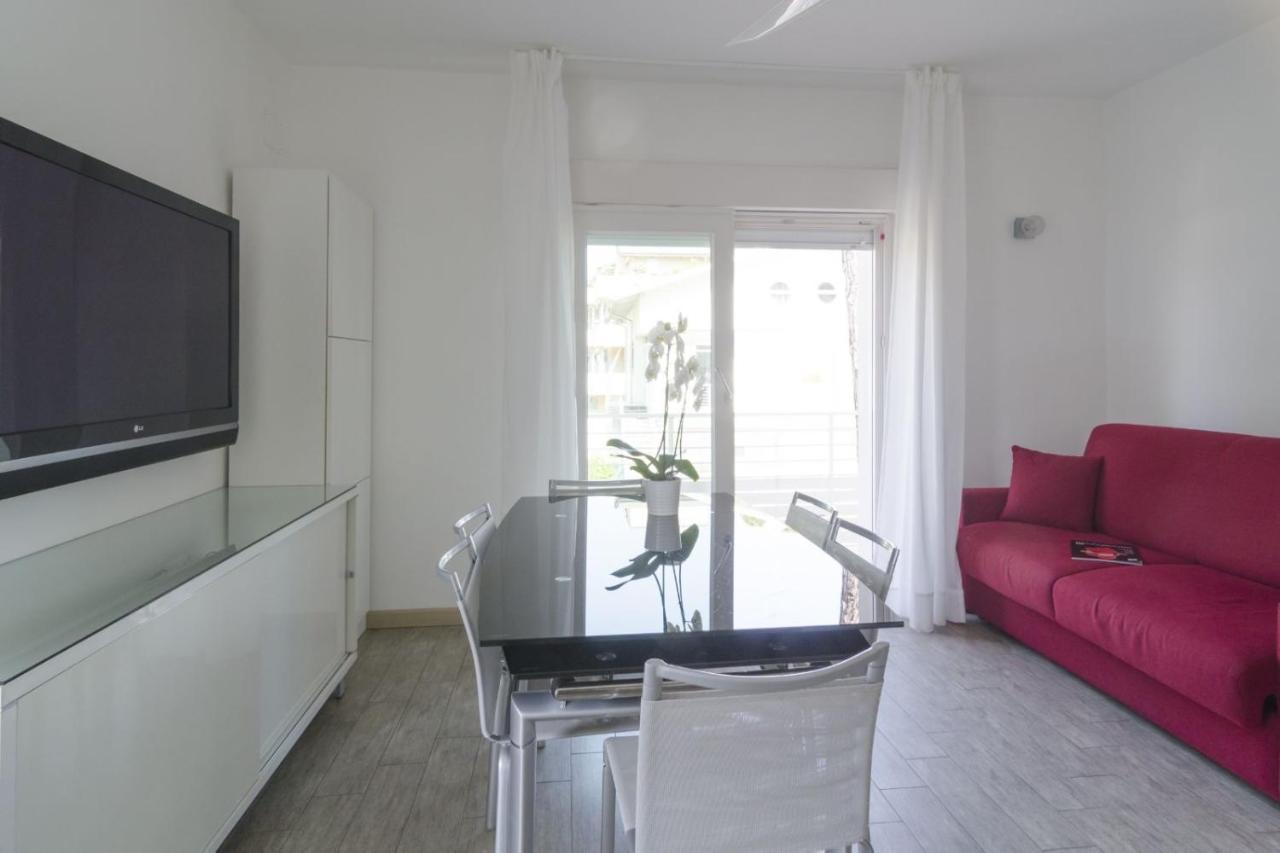 Appartamenti Federica Milano Marittima Exterior foto